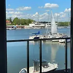 Port 110 3* Iława