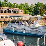 Hotel Port 110