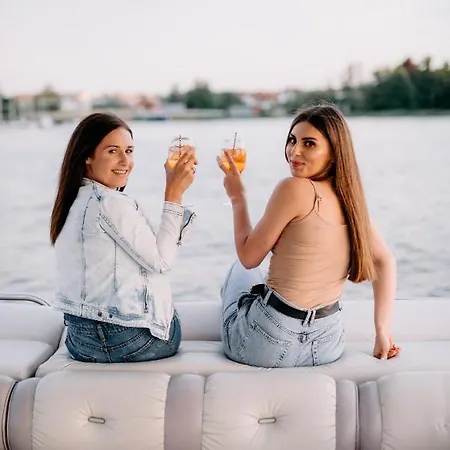 Port 110 אילאווה