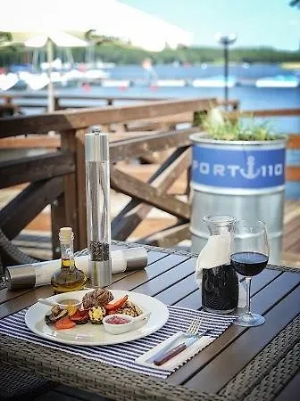 Port 110 Szálloda 3*