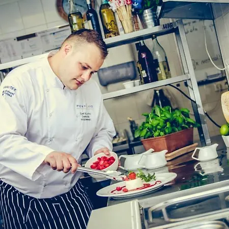 Port 110 Hotel Iława